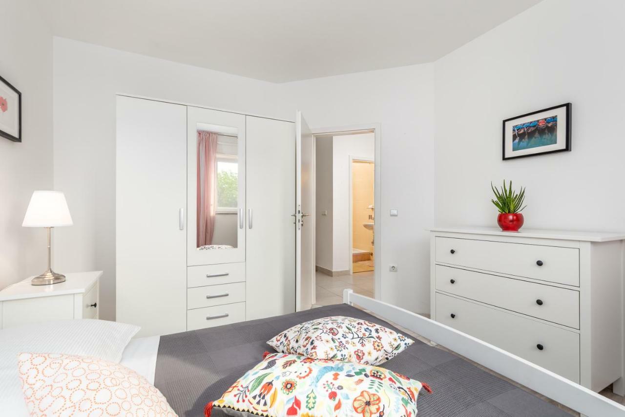 Julija Apartamento Dramalj Exterior foto